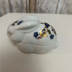Elizabeth Arden White Ceramic Bunny with Gold and Blue Accents